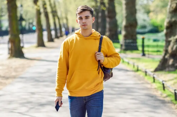 Is It Advisable To Wear Sweatshirts In Summer